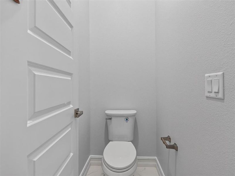Furnished interior view inside a new home in , Plant City (Image 14).