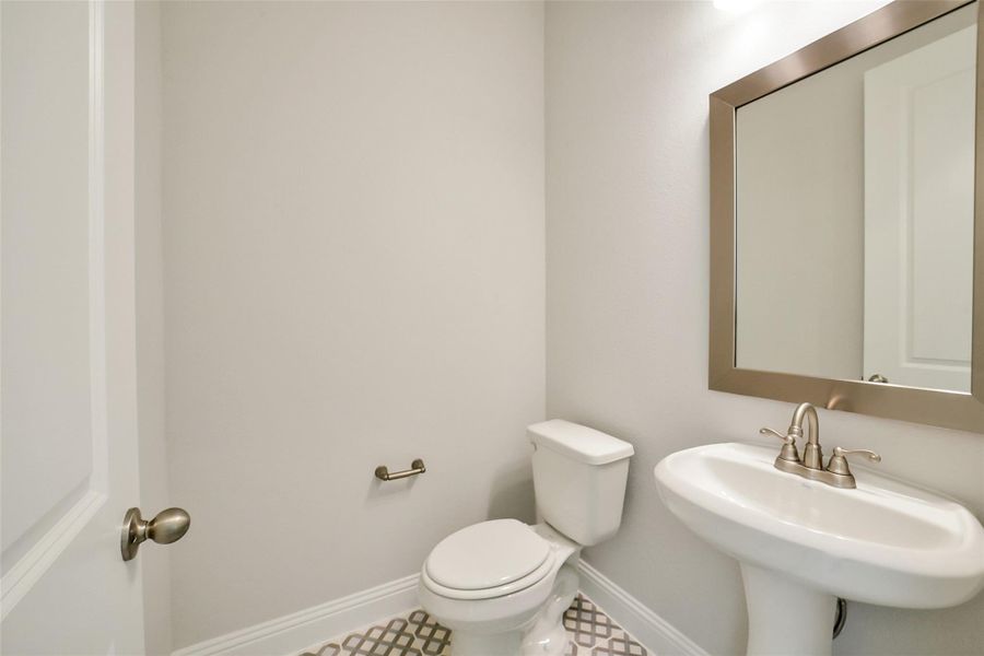 Furnished interior view inside a new home in Sienna 65', Missouri City (Image 18).