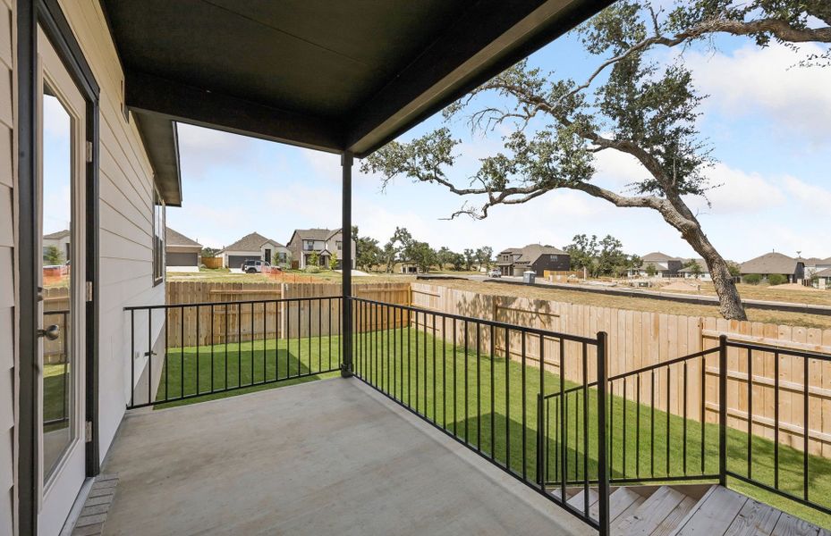 Exterior details and patio area of a home in La Cima, San Marcos (Image 23).