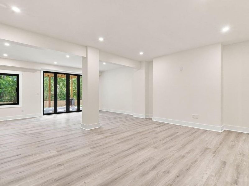 Spacious, unfurnished interior of a new home in , Marietta (Image 41).