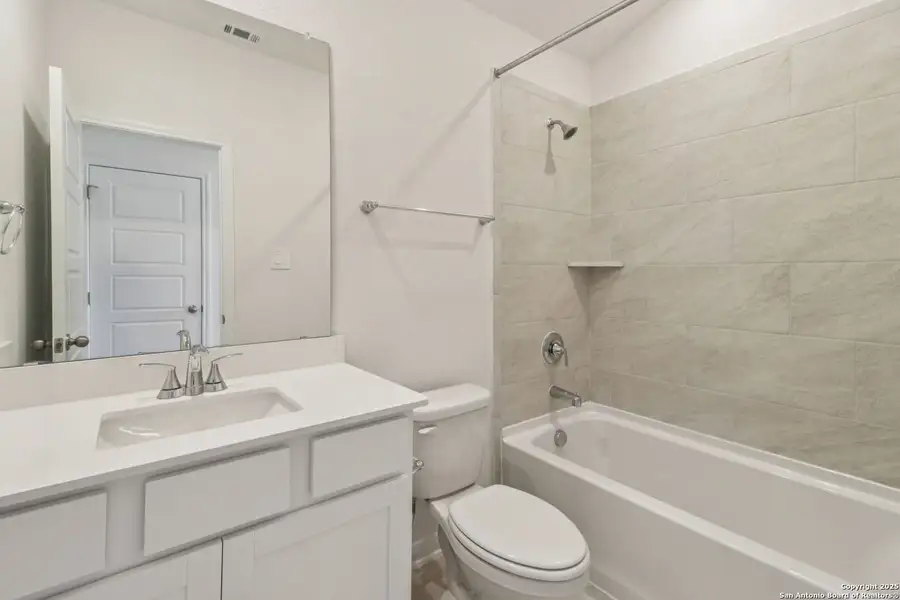 Furnished interior view inside a new home in Catalina, Converse (Image 4).