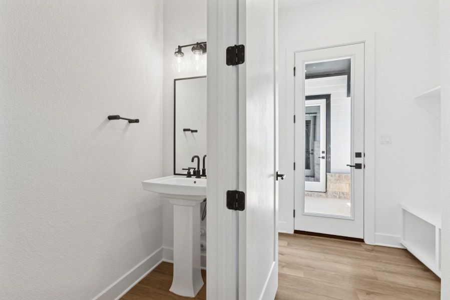 Powder Bath - Back Pack Rack Powder Bath - Back Pack Rack