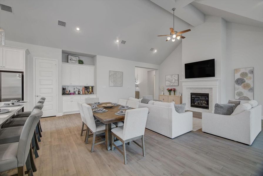 The spacious kitchen–dining room combination is designed for effortless entertaining, offering the perfect backdrop for family gatherings, holiday festivities, and special celebrations throughout the year.