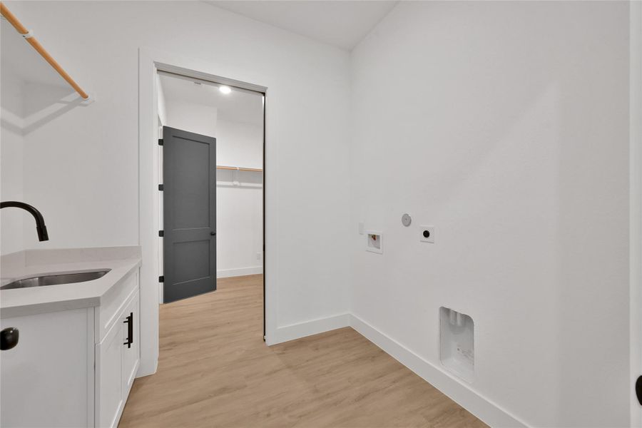 Spacious, unfurnished interior of a new home in , Magnolia (Image 28).