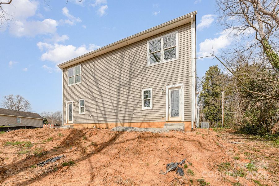 Exterior details and patio area of a home in , Statesville (Image 18).