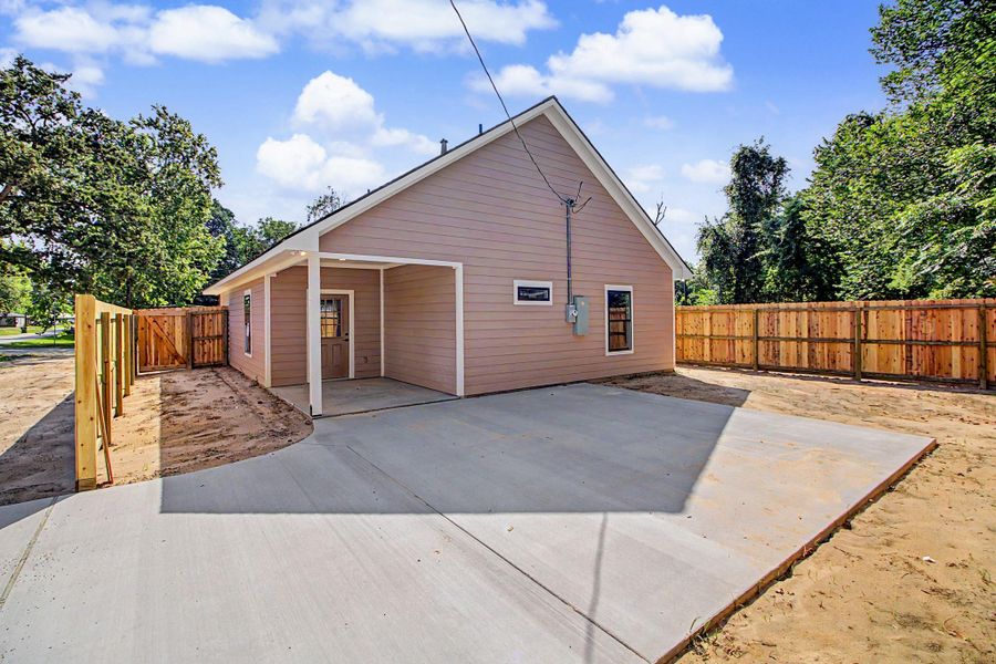 Exterior details and patio area of a home in , Hearne (Image 13). Exterior details and patio area of a home in , Hearne (Image 13).