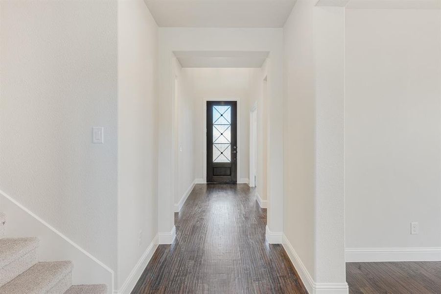 Spacious, unfurnished interior of a new home in Triple Diamond Ranch, Mansfield (Image 30).