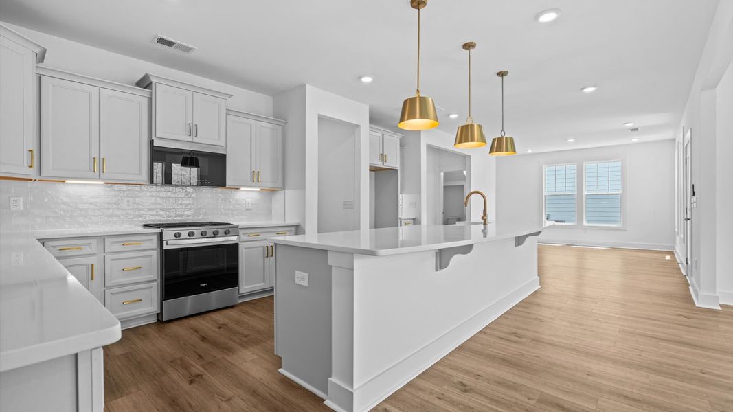 Furnished interior view inside a new home in Wells Crossing, Seneca (Image 6).