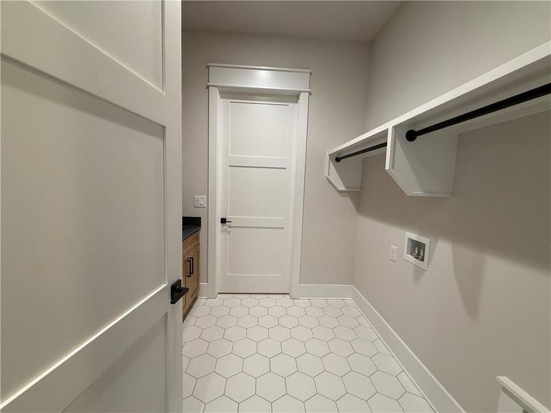 Spacious, unfurnished interior of a new home in , Athens (Image 50). Spacious, unfurnished interior of a new home in , Athens (Image 50).