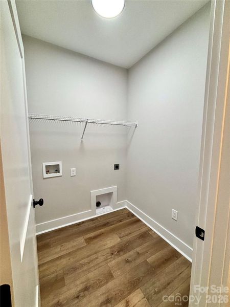 Spacious, unfurnished interior of a new home in , Rockwell (Image 19).