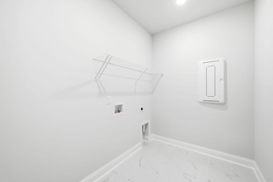 Spacious, unfurnished interior of a new home in Oakleaf Chase, Blythewood (Image 24). Spacious, unfurnished interior of a new home in Oakleaf Chase, Blythewood (Image 24).
