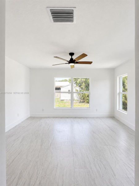 Spacious, unfurnished interior of a new home in , Vero Beach (Image 15). Spacious, unfurnished interior of a new home in , Vero Beach (Image 15).
