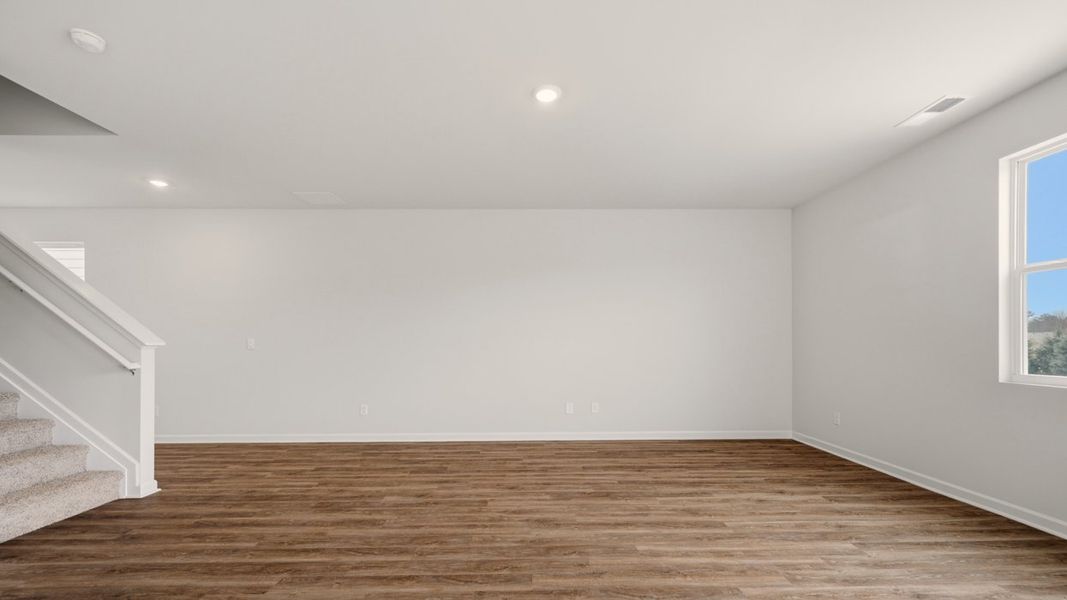 Representative unfurnished interior of a home built from the Saratoga by D.R. Horton in Shoal Creek, Hampton (Image 16).