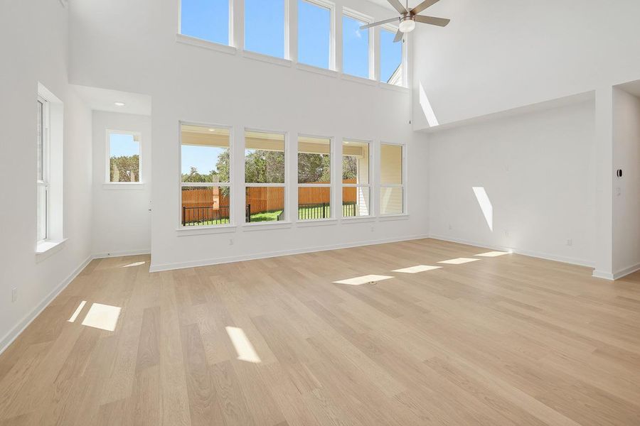 Spacious, unfurnished interior of a new home in Lariat, Liberty Hill (Image 14).
