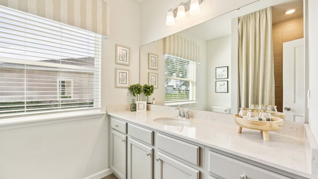 2269 Tivoli Bath3 F1 10 30 25