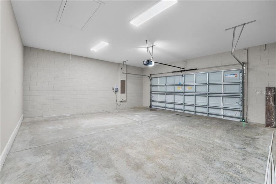 Spacious, unfurnished interior of a new home in , Mulberry (Image 26).