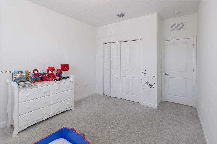 Image 33 of a home in .