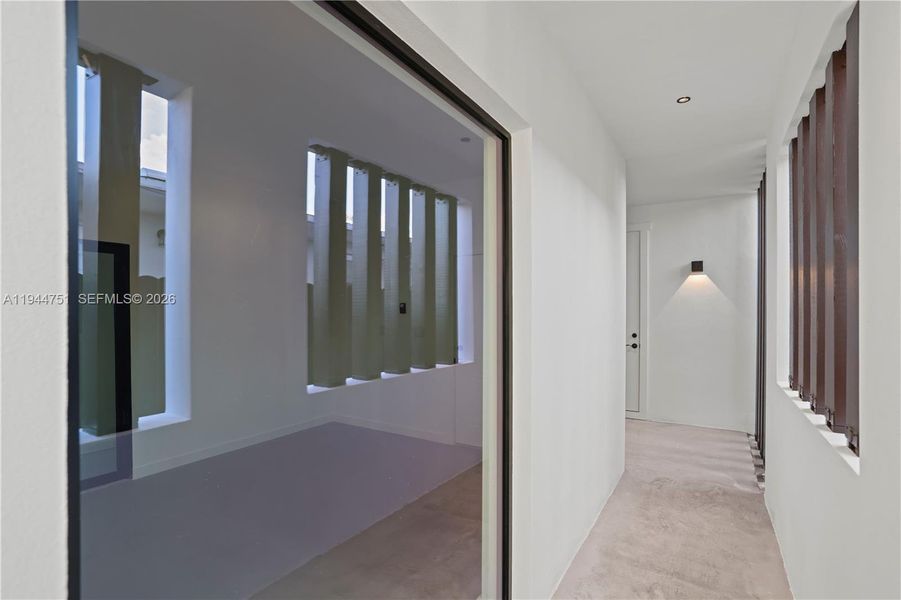 Spacious, unfurnished interior of a new home in , Miami (Image 15).