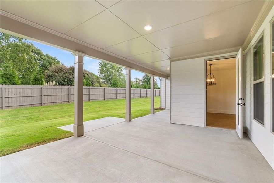 Exterior details and patio area of a home in Soleil Summit Chase, Snellville (Image 4).