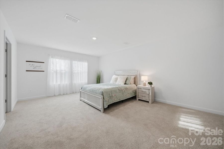 Furnished interior view inside a new home in Buffalo Ridge, Newton (Image 19).