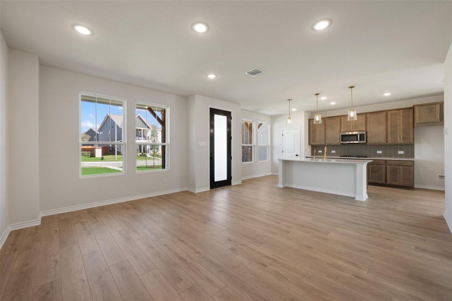 Representative images and renderings are for illustrative purposes. Actual structural options and design finishes of home may vary. Representative images and renderings are for illustrative purposes. Actual structural options and design finishes of home may vary.