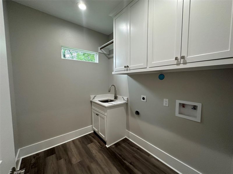 Image 14 of a home in . Image 14 of a home in .