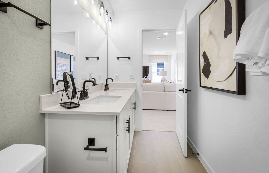 Representative furnished interior of a home built from the Fentress by Pulte Homes in Cameron Place, Austin (Image 44).