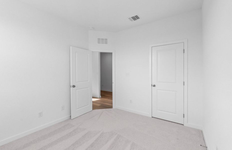 Spacious, unfurnished interior of a new home in Alto, San Marcos (Image 25).