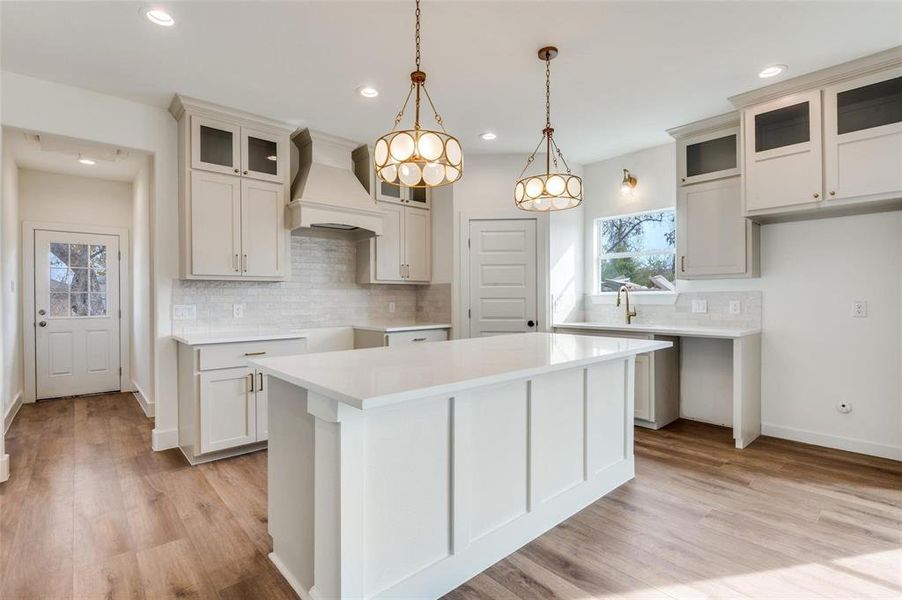 Furnished interior view inside a new home in , Dallas (Image 3).