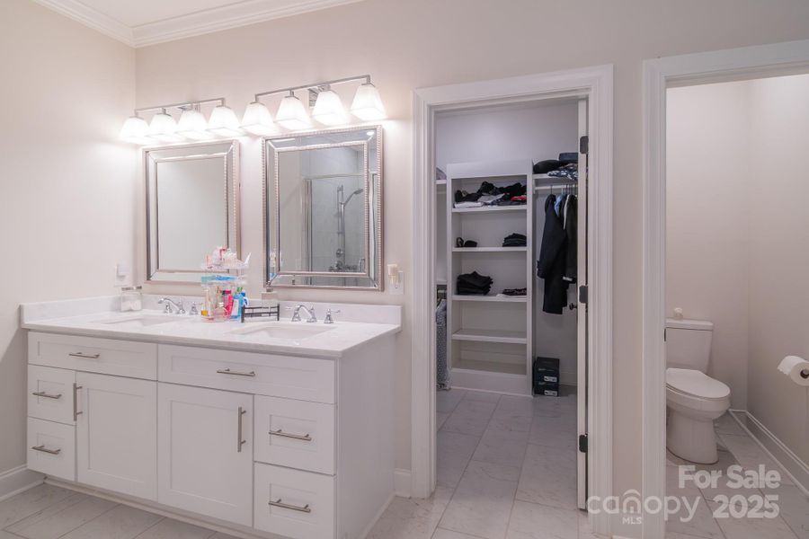 Furnished interior view inside a new home in , Florence (Image 30).