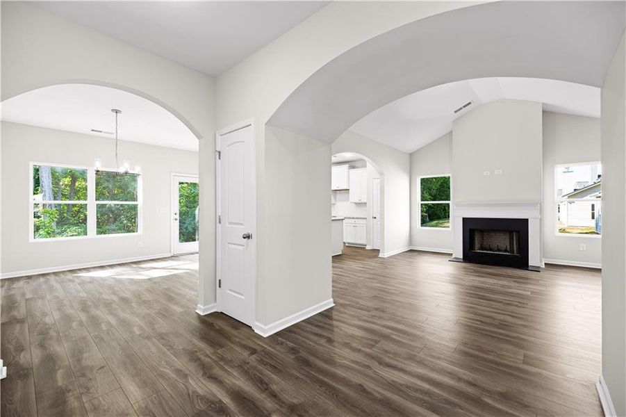 Spacious, unfurnished interior of a new home in , Villa Rica (Image 26).