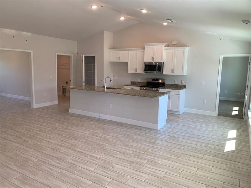 Furnished interior view inside a new home in Port Charlotte, Port Charlotte (Image 3).