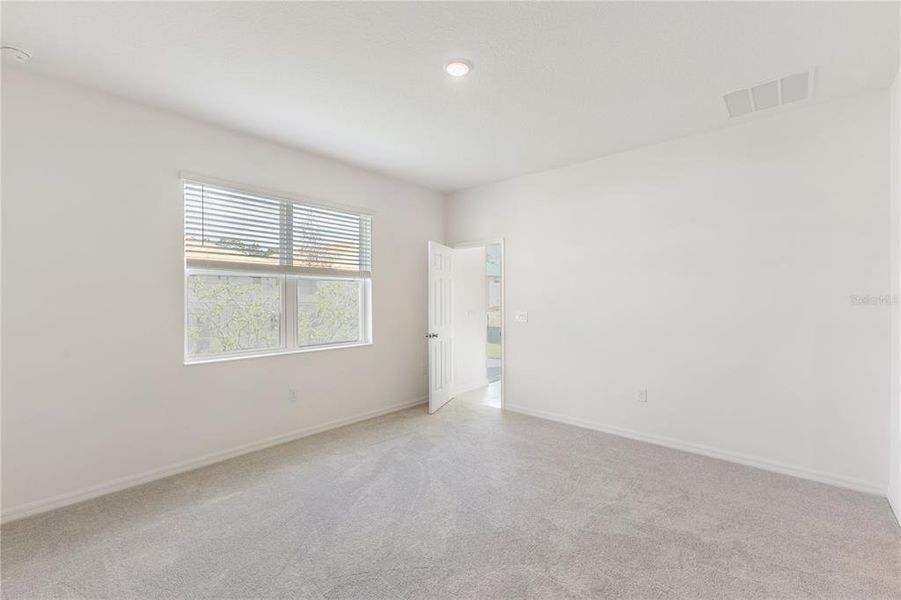 Spacious, unfurnished interior of a new home in Highfield at Twisted Oaks, Wildwood (Image 13). Spacious, unfurnished interior of a new home in Highfield at Twisted Oaks, Wildwood (Image 13).