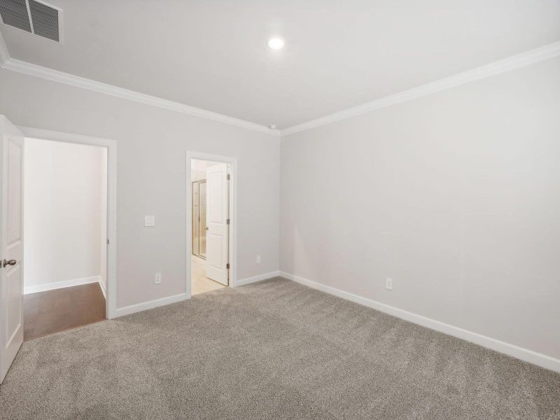 Spacious, unfurnished interior of a new home in Harper Landing, Stanley (Image 19).