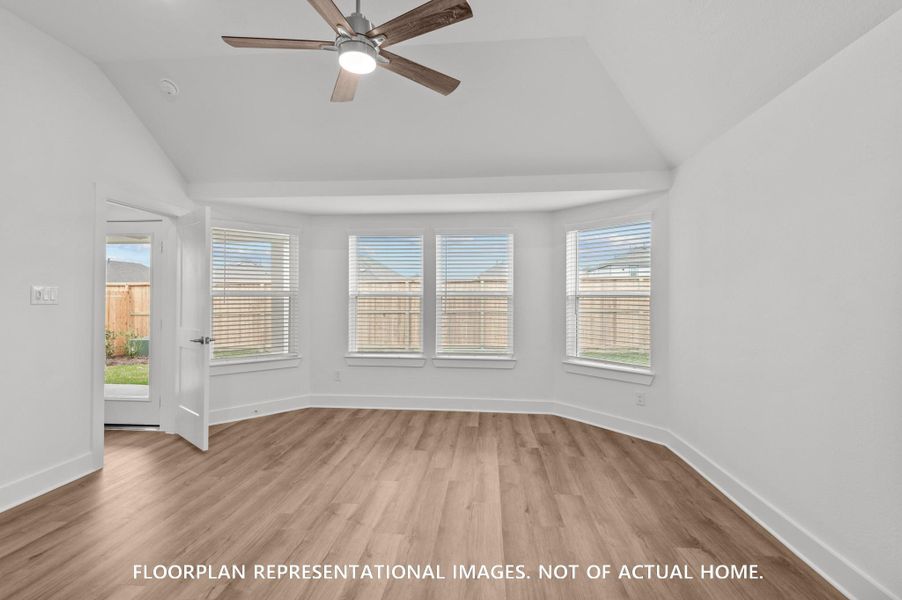 Spacious, unfurnished interior of a new home in Indian Springs, Crosby (Image 12).