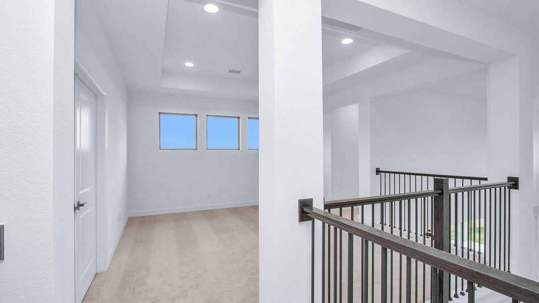 Spacious, unfurnished interior of a new home in Briarley 60', Montgomery (Image 10).