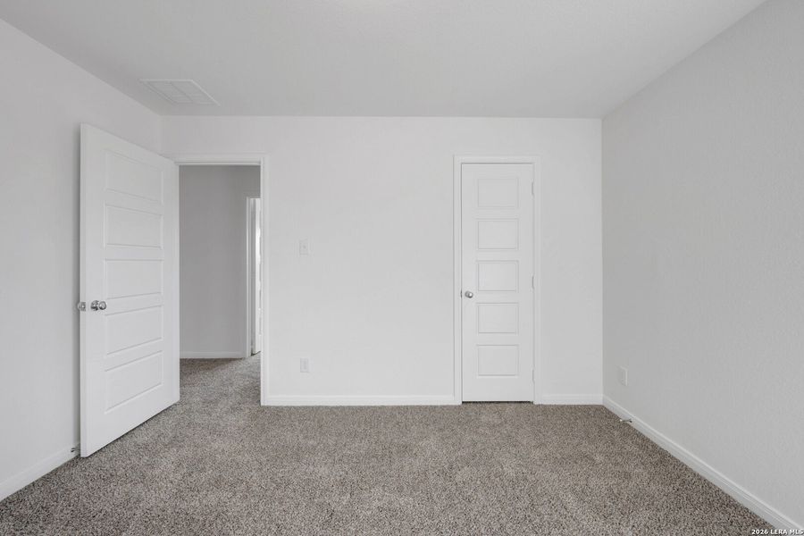 Spacious, unfurnished interior of a new home in Greenspoint Heights, Seguin (Image 45).