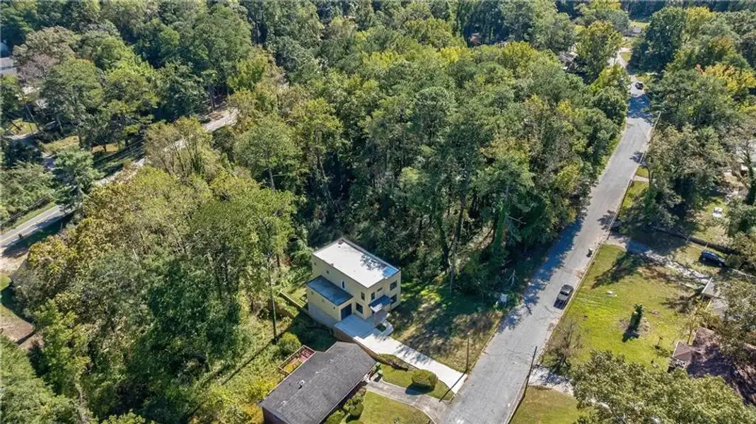 Image 51 of a home in .