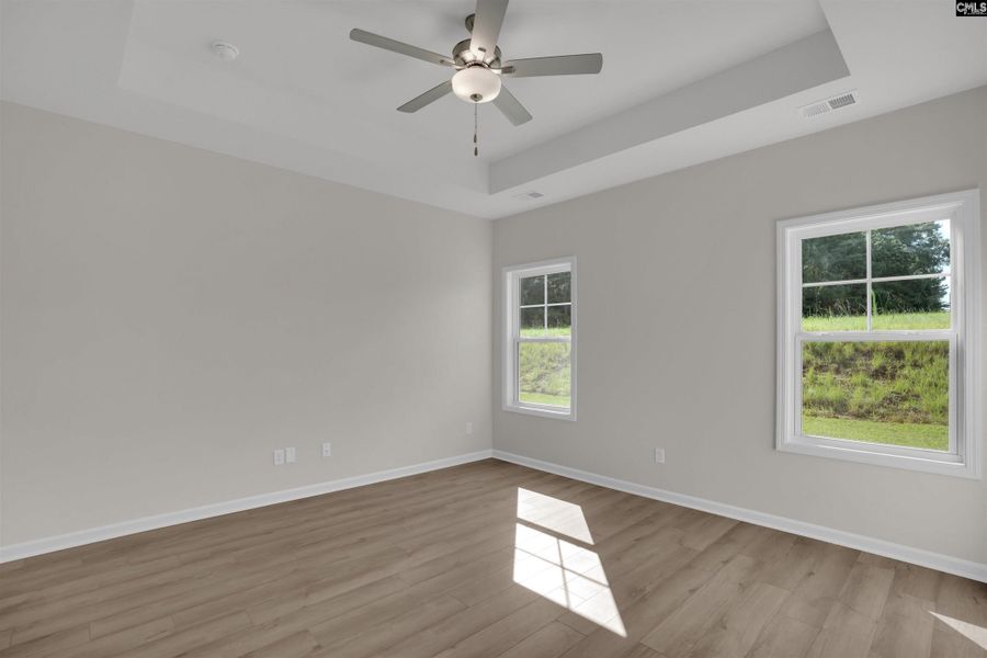 Spacious, unfurnished interior of a new home in Rolling Hills, Prosperity (Image 15).