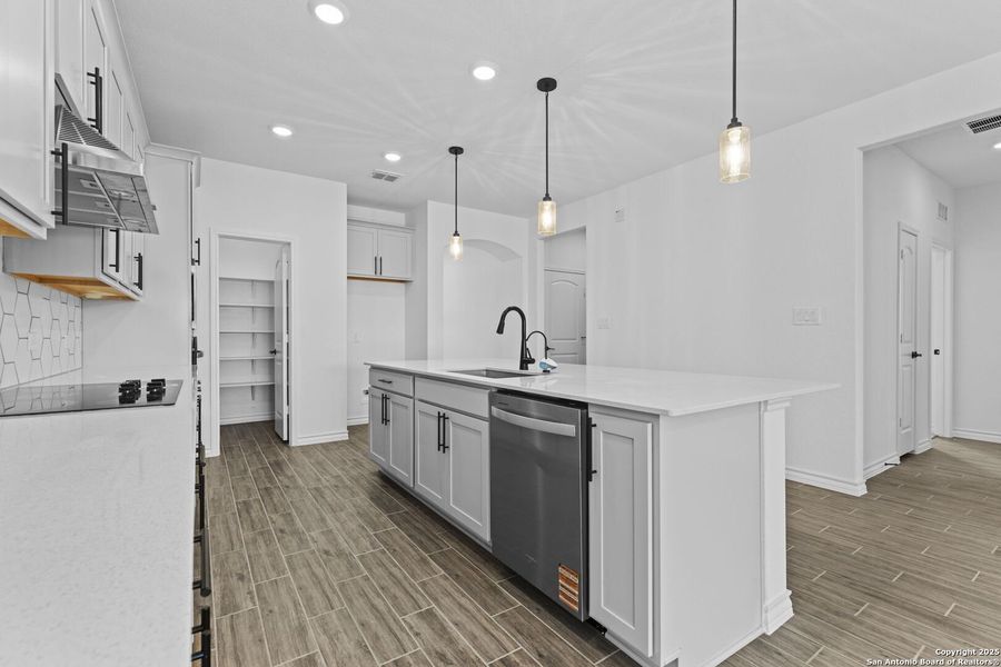 Furnished interior view inside a new home in Lily Springs, Seguin (Image 9).