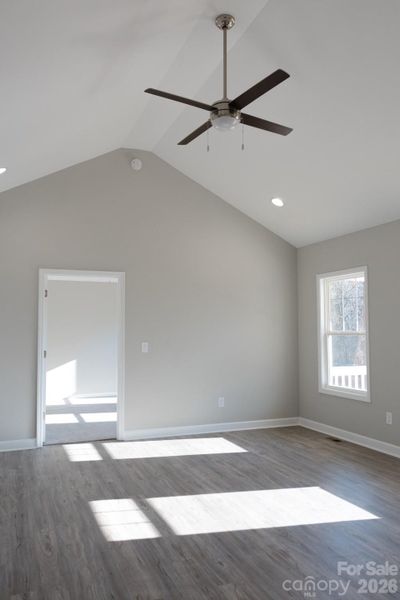 Spacious, unfurnished interior of a new home in , York (Image 10).