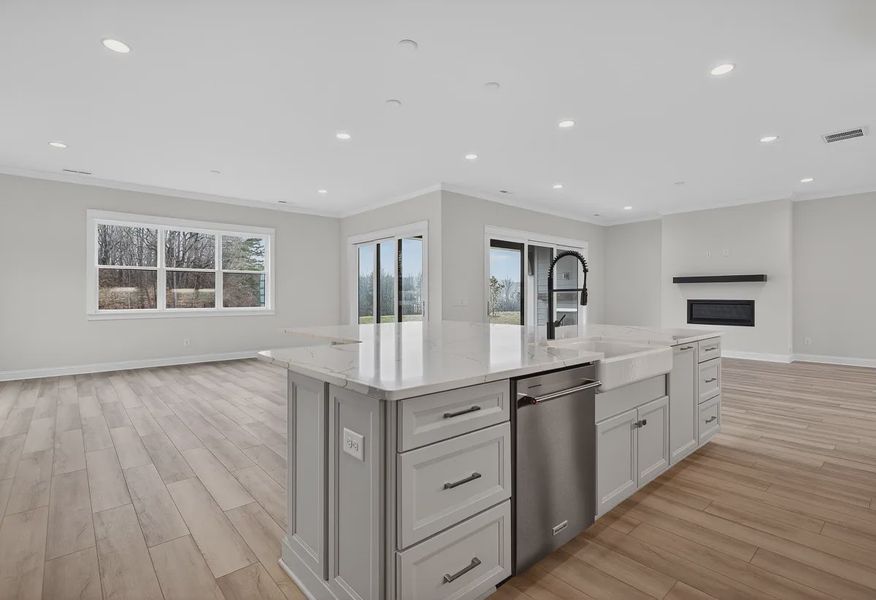 Kitchen and Dining - 4 of 27