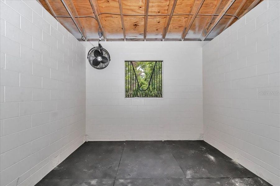 12x12 matted stalls with fans