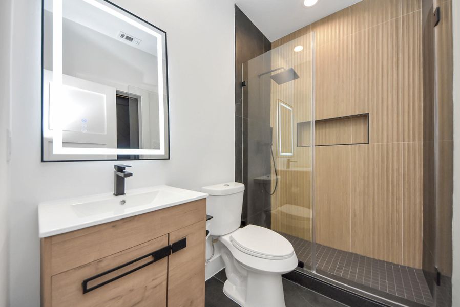 Ensuite bathroom