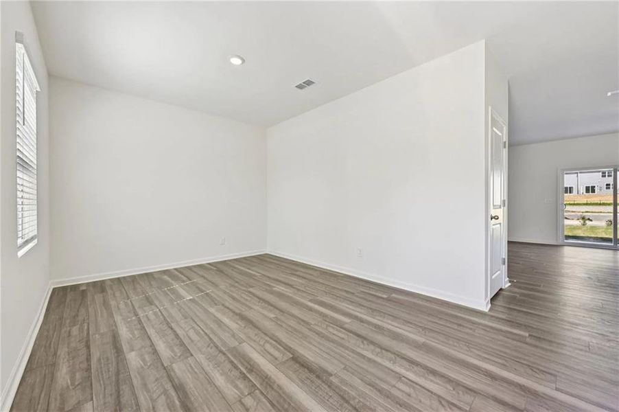 Spacious, unfurnished interior of a new home in Casteel, Bethlehem (Image 15).