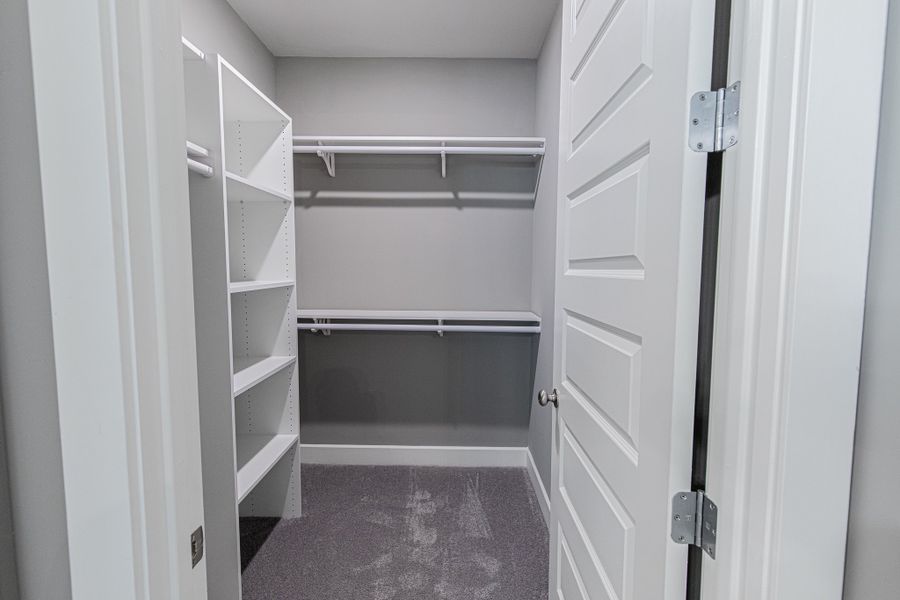 Representative unfurnished interior of a home built from the Worthington by Grant & Co in White Oak, Arlington (Image 20).