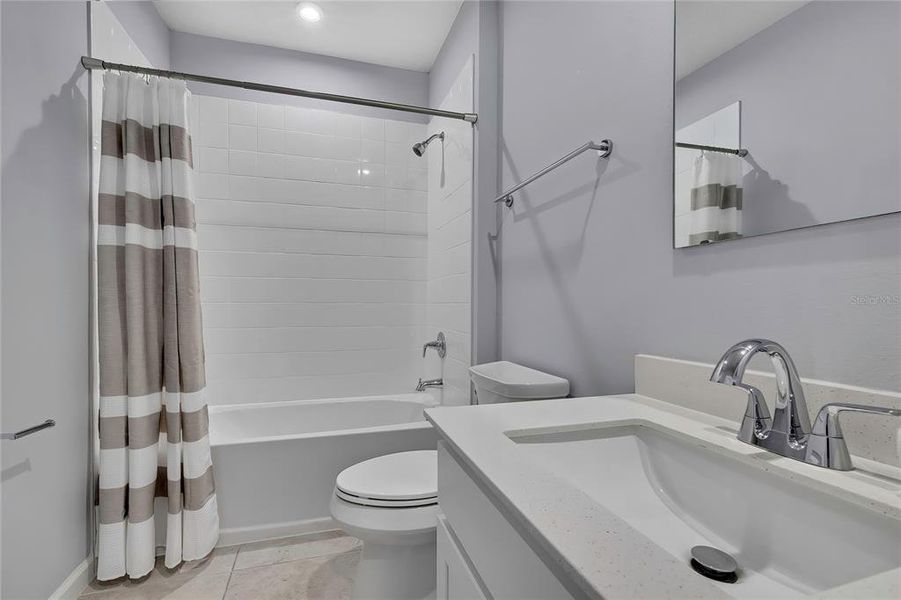 Furnished interior view inside a new home in , Sumterville (Image 16).