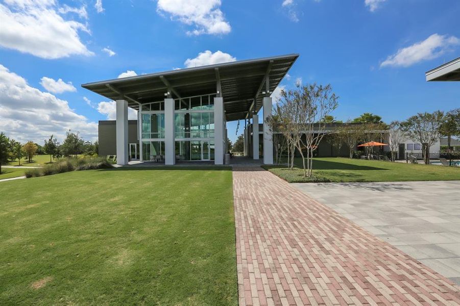 Community amenities in , Apollo Beach (Image 72).