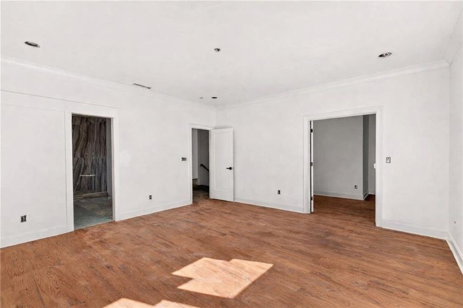 Spacious, unfurnished interior of a new home in , Decatur (Image 11).
