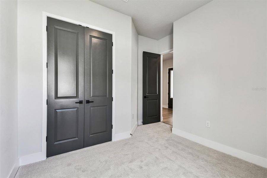 Spacious, unfurnished interior of a new home in Palmera Wellen Park - Classic Series, Venice (Image 11).